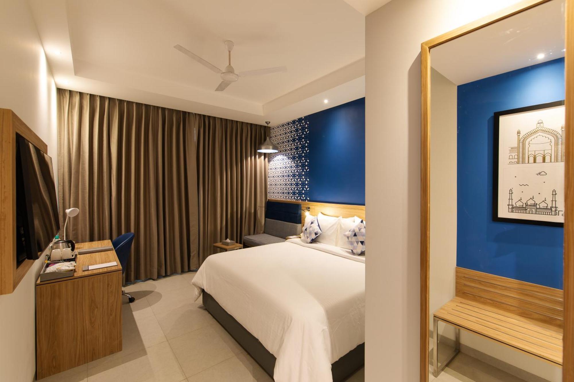 Hometel Alambagh Lucknow - A Sarovar Hotel Kültér fotó