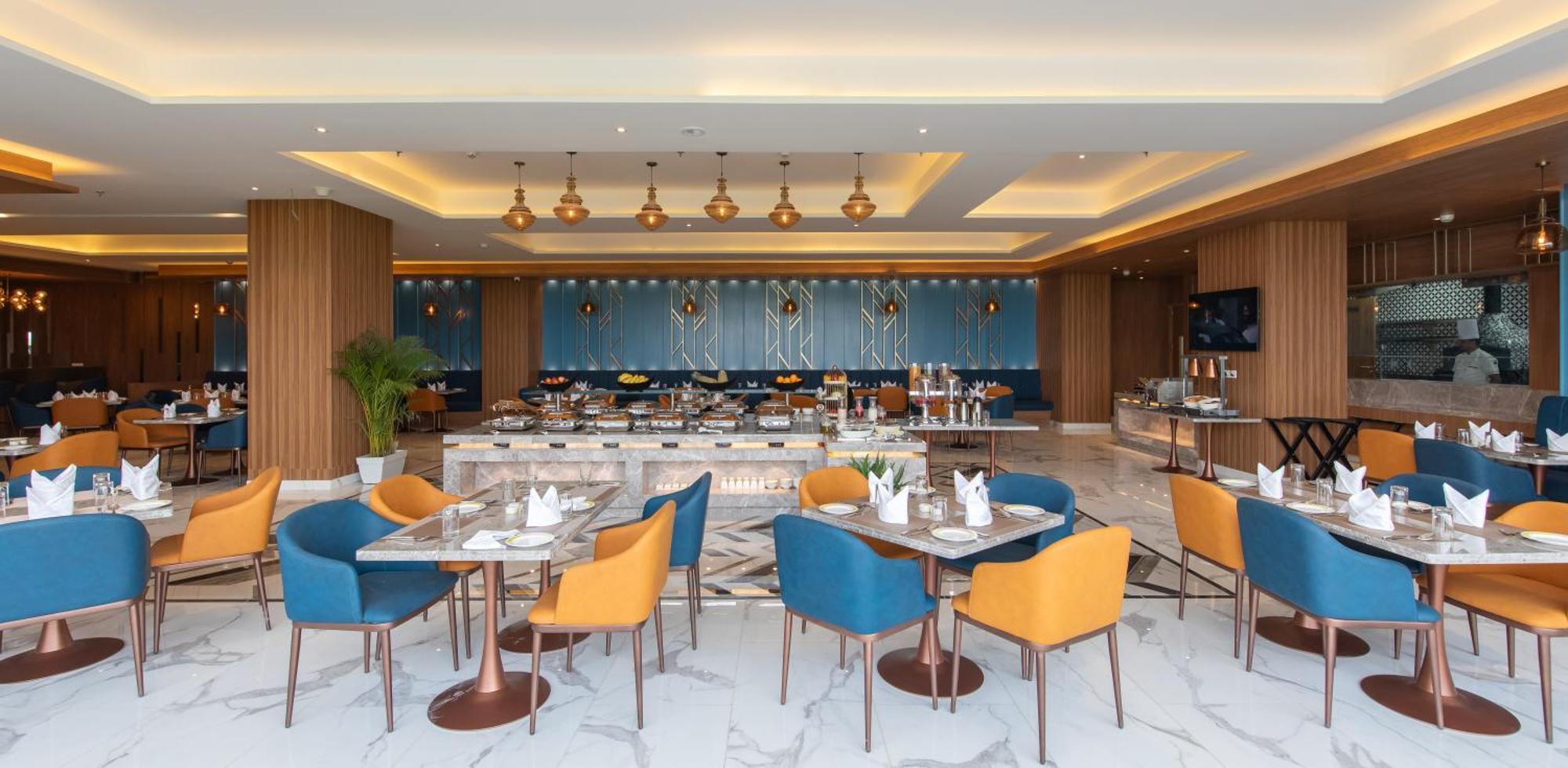 Hometel Alambagh Lucknow - A Sarovar Hotel Kültér fotó